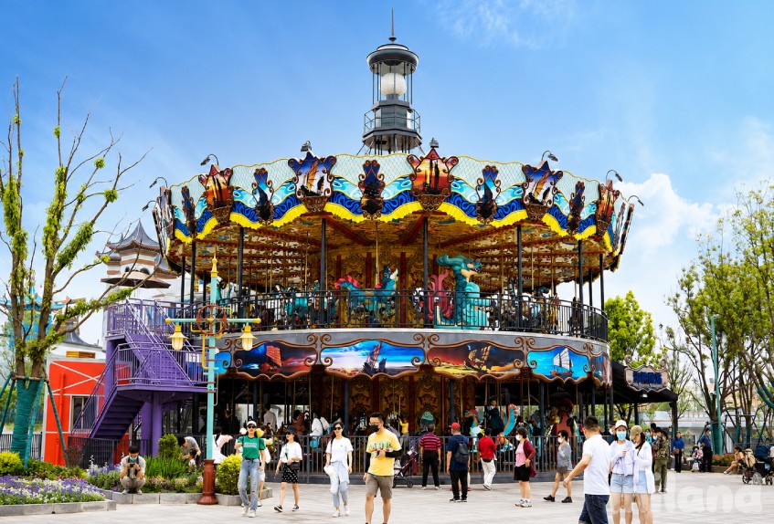 92-Seat Double-Decker Merry Go Round